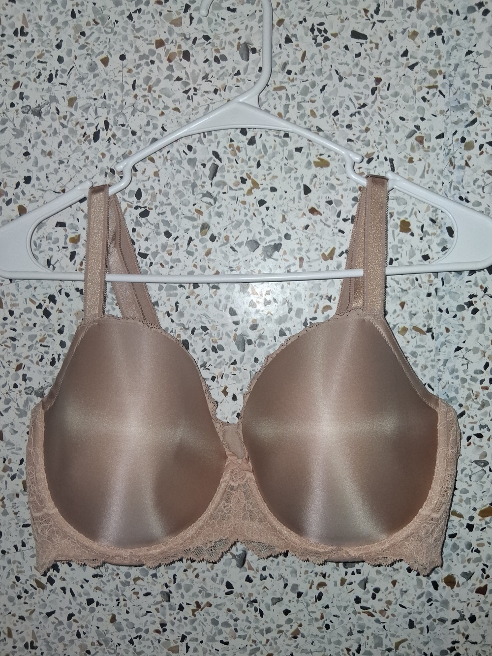 Victoria's Secret Smooth Lace T-Shirt Bra in Taupe